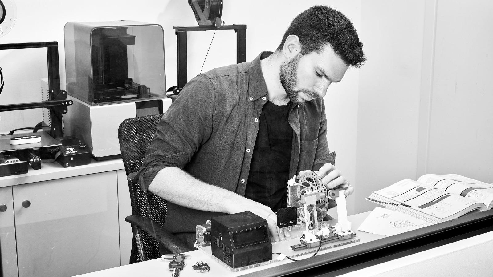 YK Innovations mechanical engineering and prototyping workspace